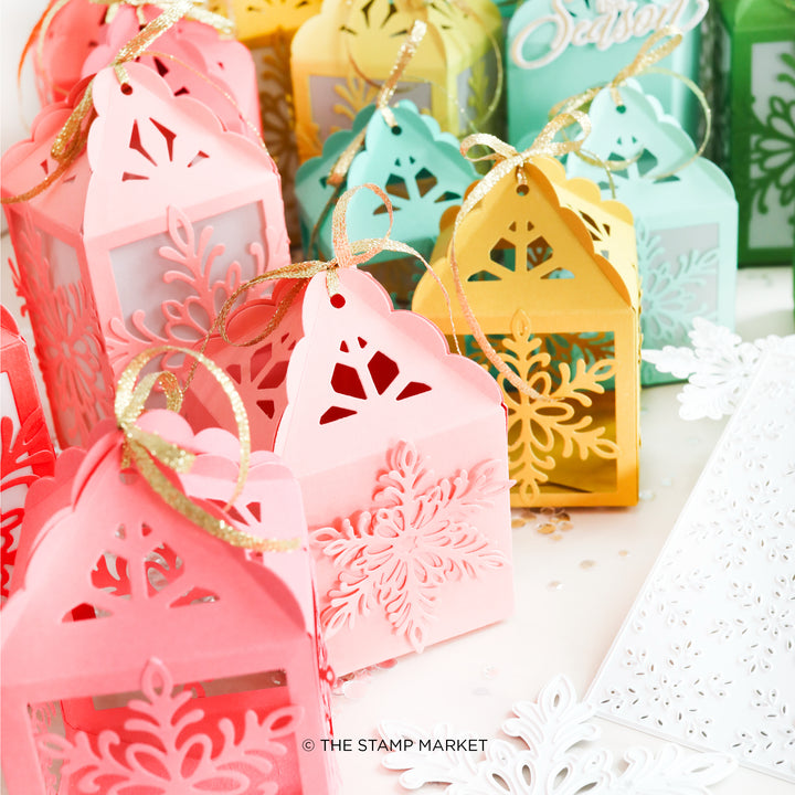 LACEY SNOWFLAKES DIE