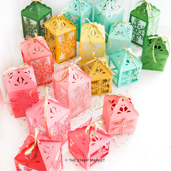 LACEY SNOWFLAKES DIE