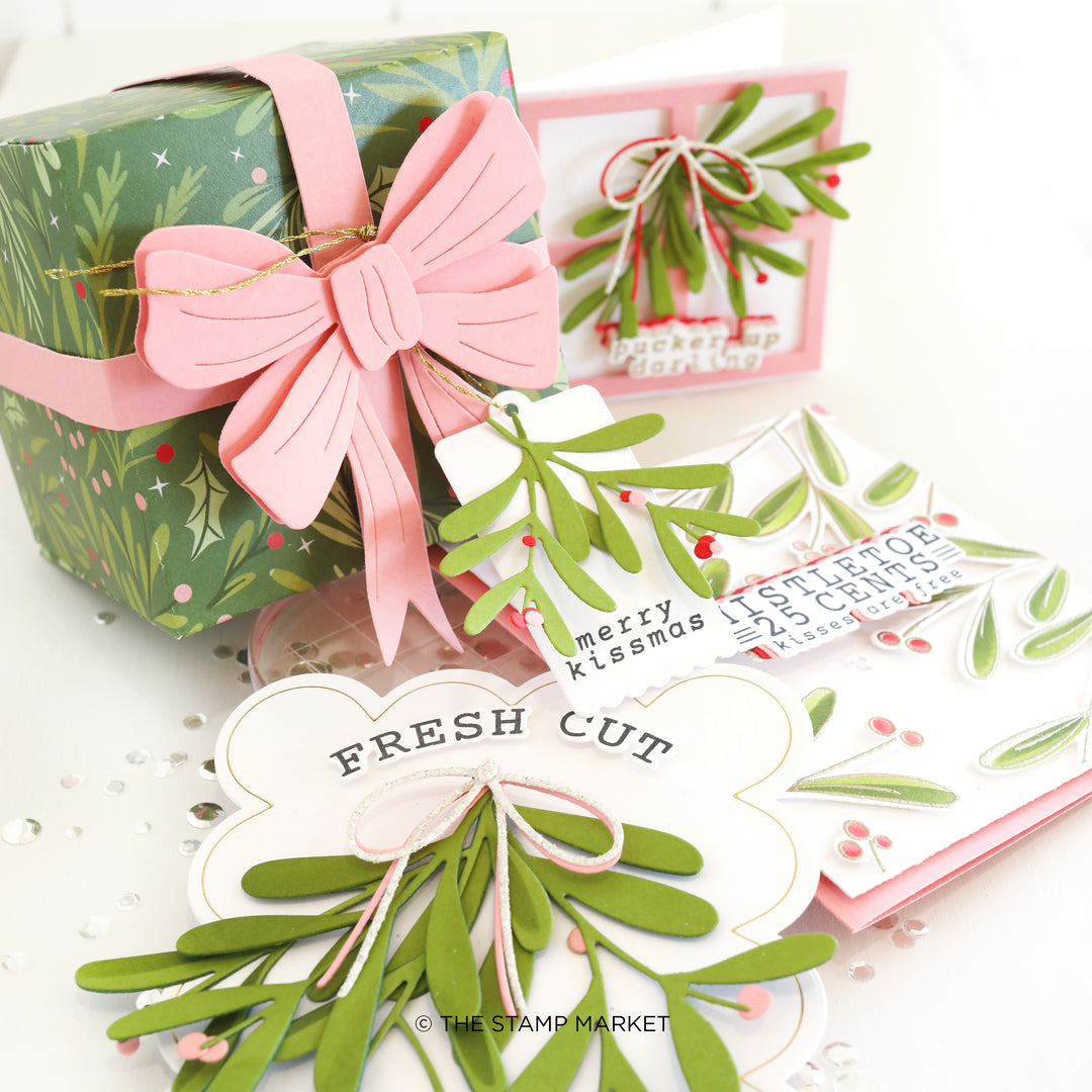 MISTLETOE & GREETINGS STAMP